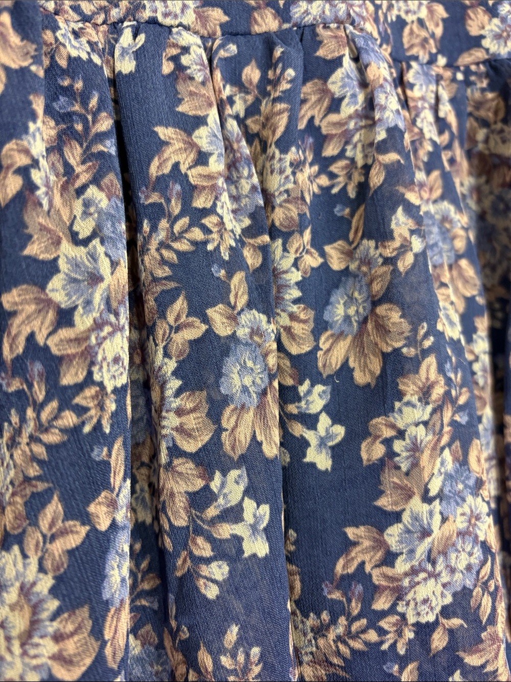 Francesca's Collections - Navy Floral Tiered Mini Dress with Puff Sleeves - Picture 5 of 12